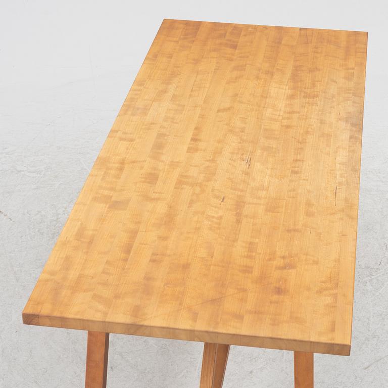 Kerstin Olby, an 'England' dining table, Trätina.