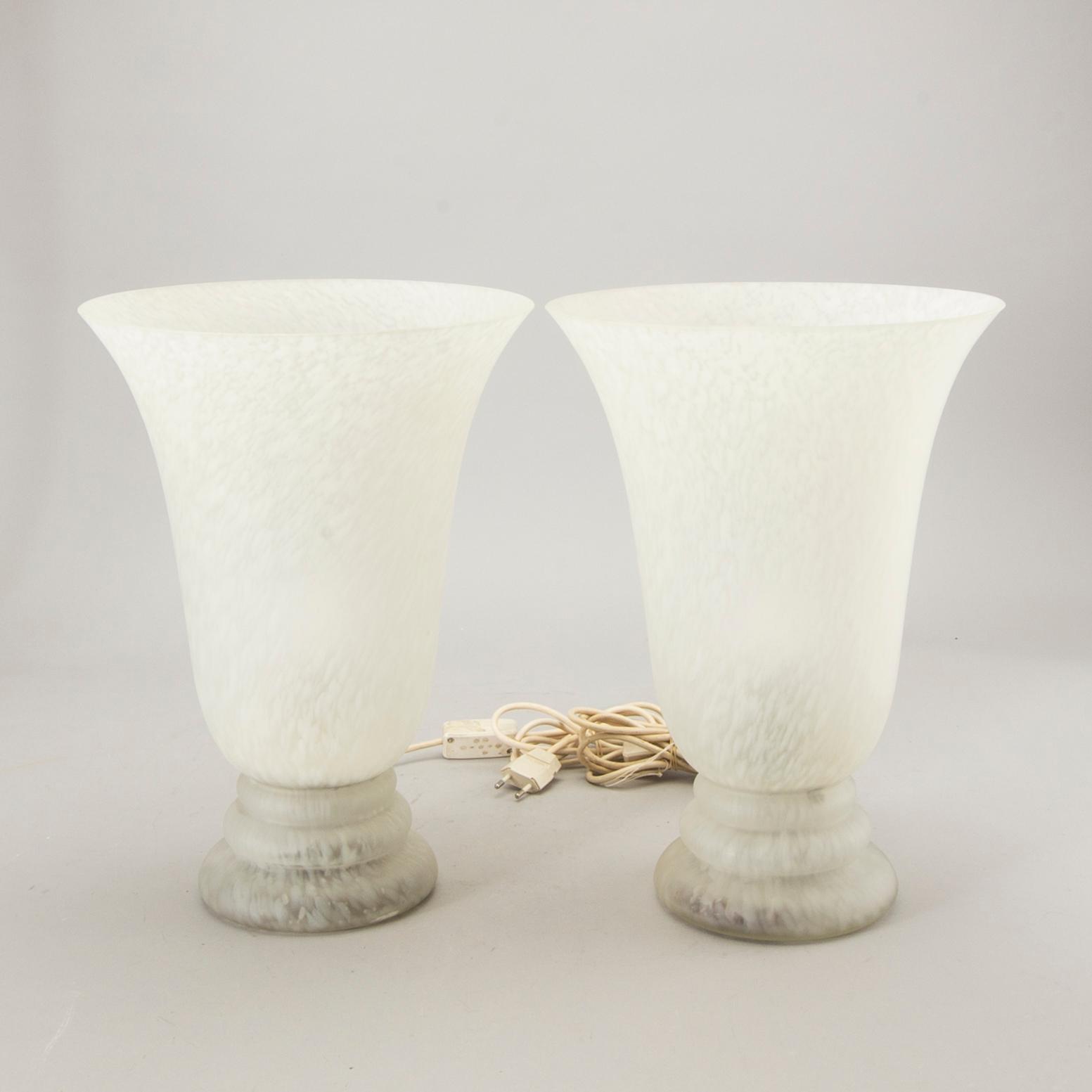 Table lamps a pair of CVV ​​Vianne France late 20th century.