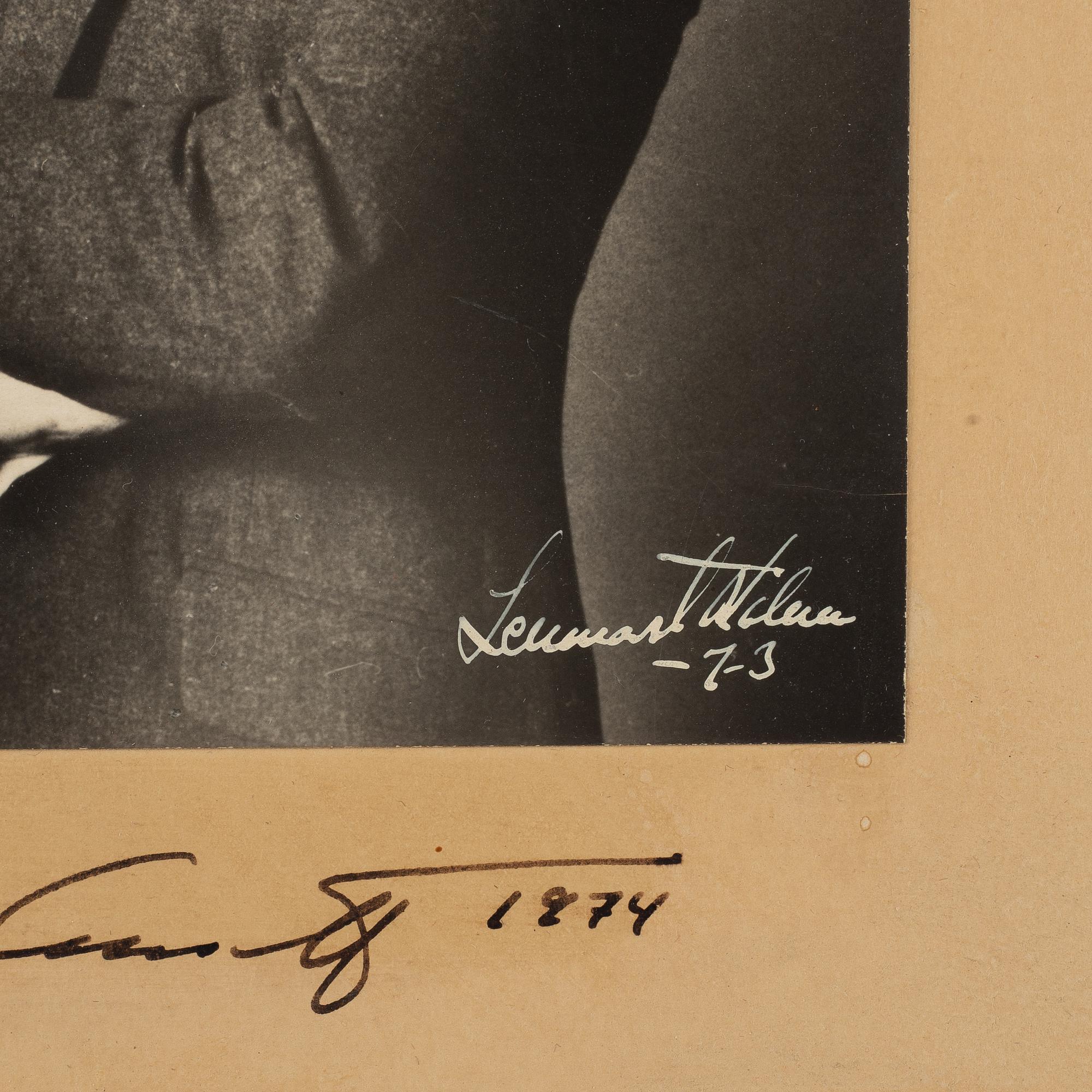 Lennart Nilsson, a signed photo of Swedish king Carl XVI Gustaf, signed by the king.
