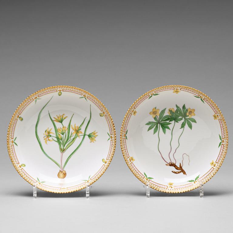 A pair of Royal Copenhagen 'Flora Danica' bowls, Denmark, 20th Century.