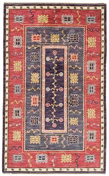 16. MATTA. "Ryttmästarens matta". Flossa. 258,5 x 155,5 cm. Signerad AB MMF (AB Märta Måås-Fjetterström).