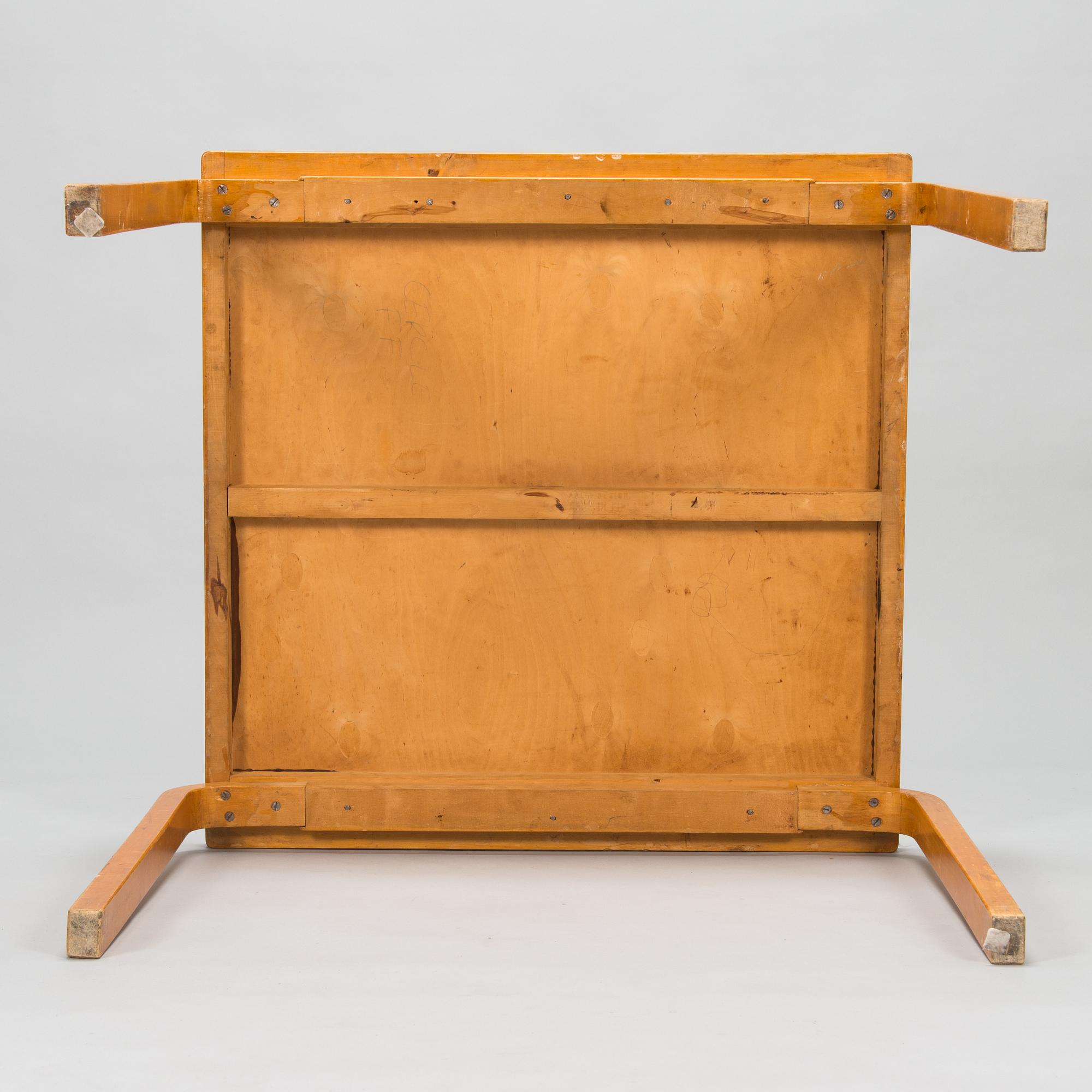 Alvar Aalto, bord, modell 85 för O.Y. Huonekalu- ja Rakennustyötehdas A.B. 1900-talets mitt.