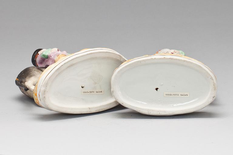 FIGURINER, ett par, Staffordshire, England 1800-tal.