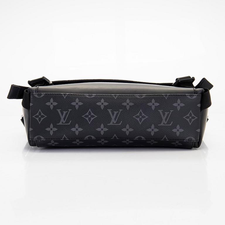 Louis Vuitton, a Monogram Eclipse 'Messenger Voyager PM' bag.