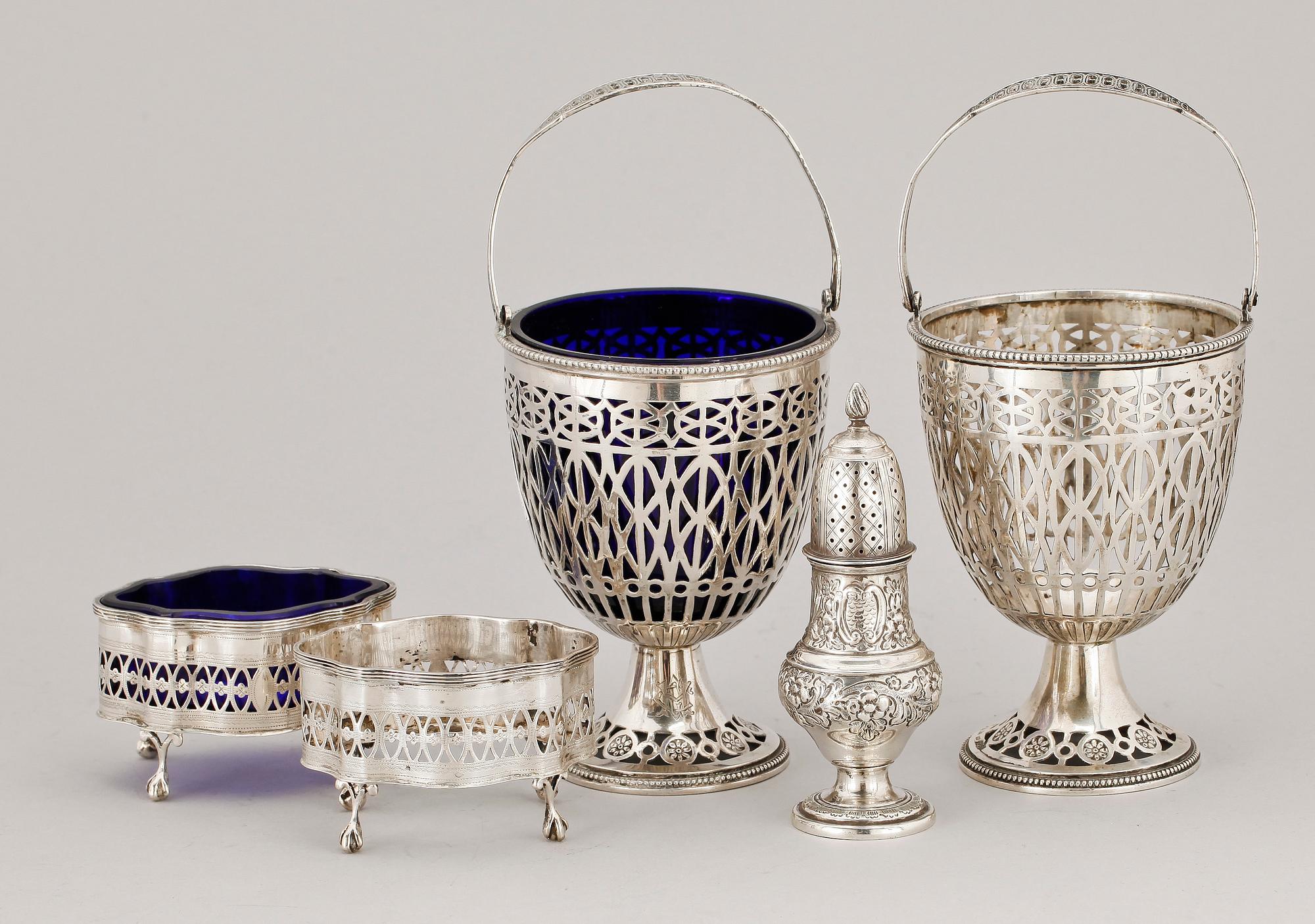 PARTI SILVER, 2+2+1, England, bla Chester, omkring sekelskiftet 1900. Totalvikt utan glas, ca 600 gram.
