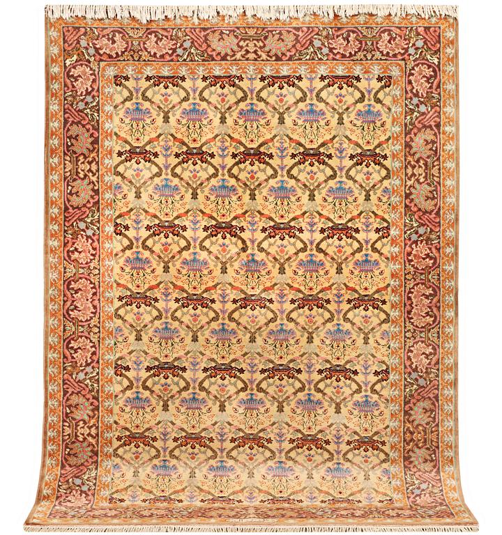 Matta, orientalisk, ca 243x 173 cm.