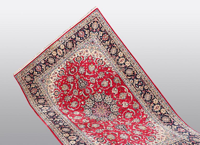 Matta, Isfahan, part silk, 
    235x154.