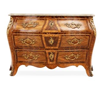 1171. A Swedish Rococo 18th century commode.