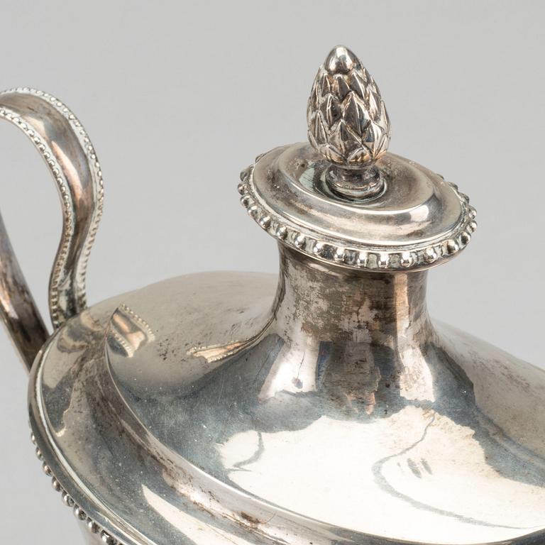 A Swedish 18th century silver suger bowl mark of Jacob Möller Malmö 1797, weight 513 gr.