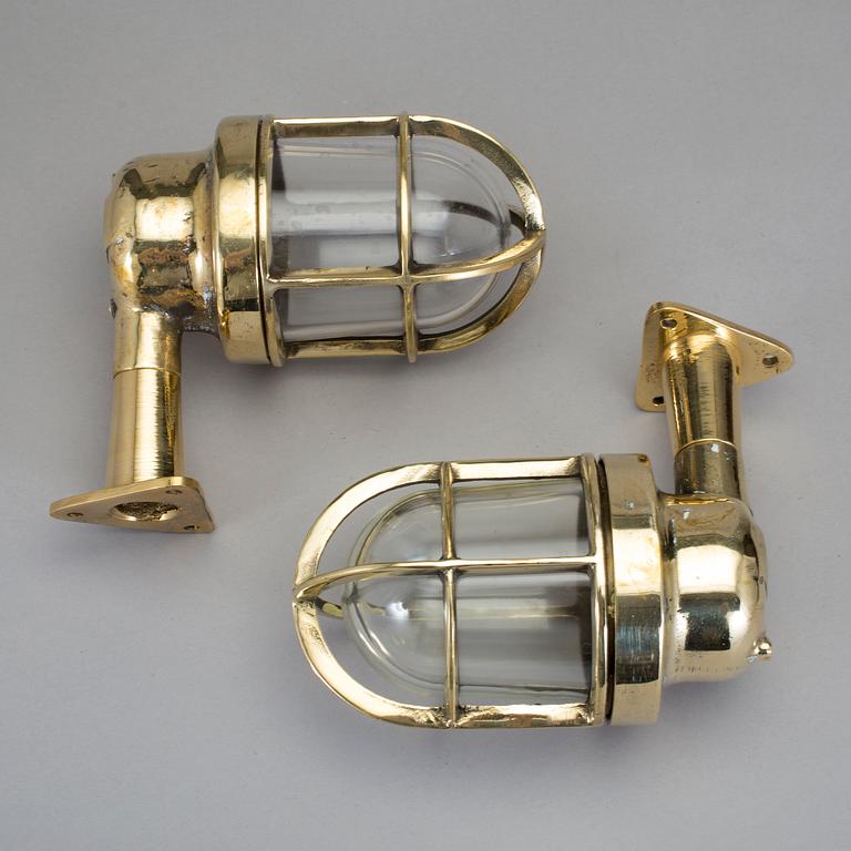 MÄSSLAMPETTER, mässing. 1900-talets mitt.