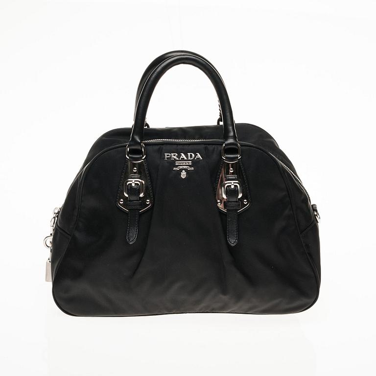 VÄSKA, Prada.