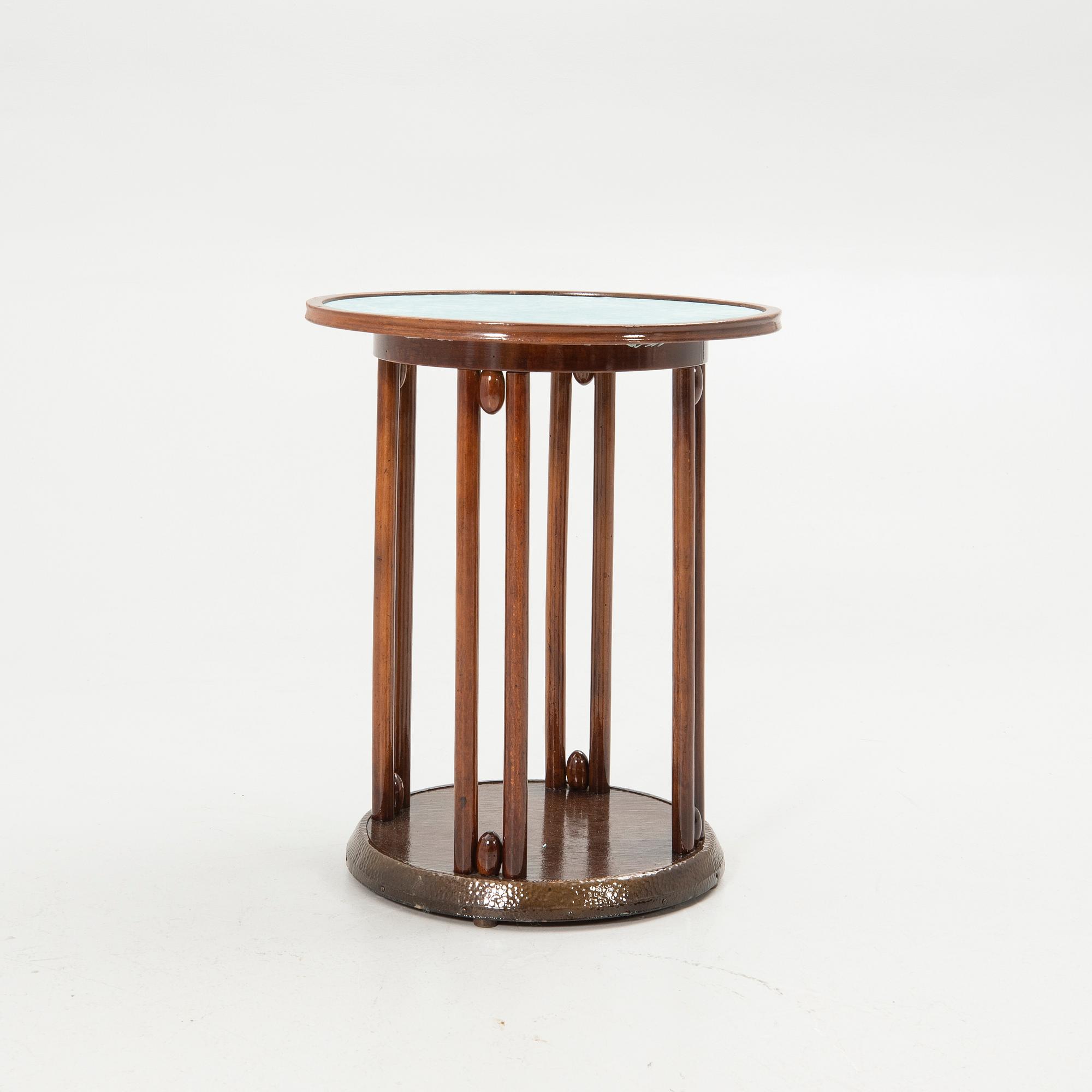 Side table, Thonet, early 20th century.