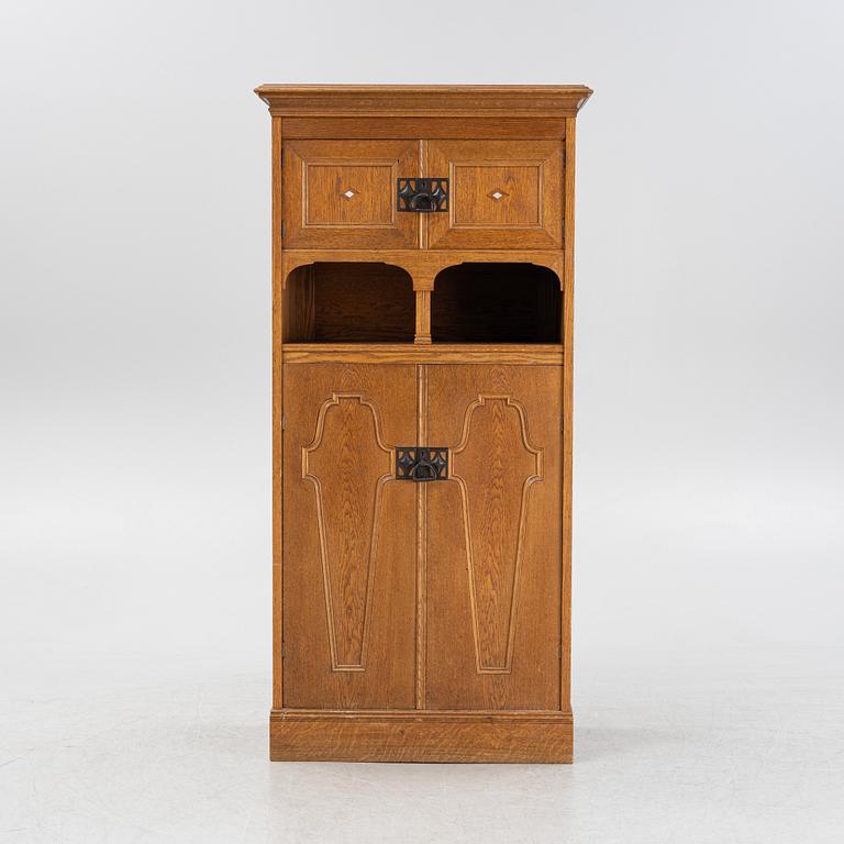 A Cabinet ny NK verkstäder from the early 20th century.