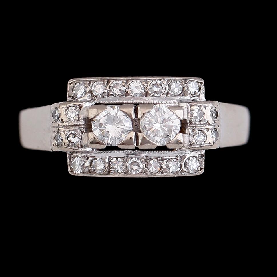 RING, 18 k vitguld, med briljantslipade diamanter 0.53 ct, 1968. Vikt ca 7 gram.
