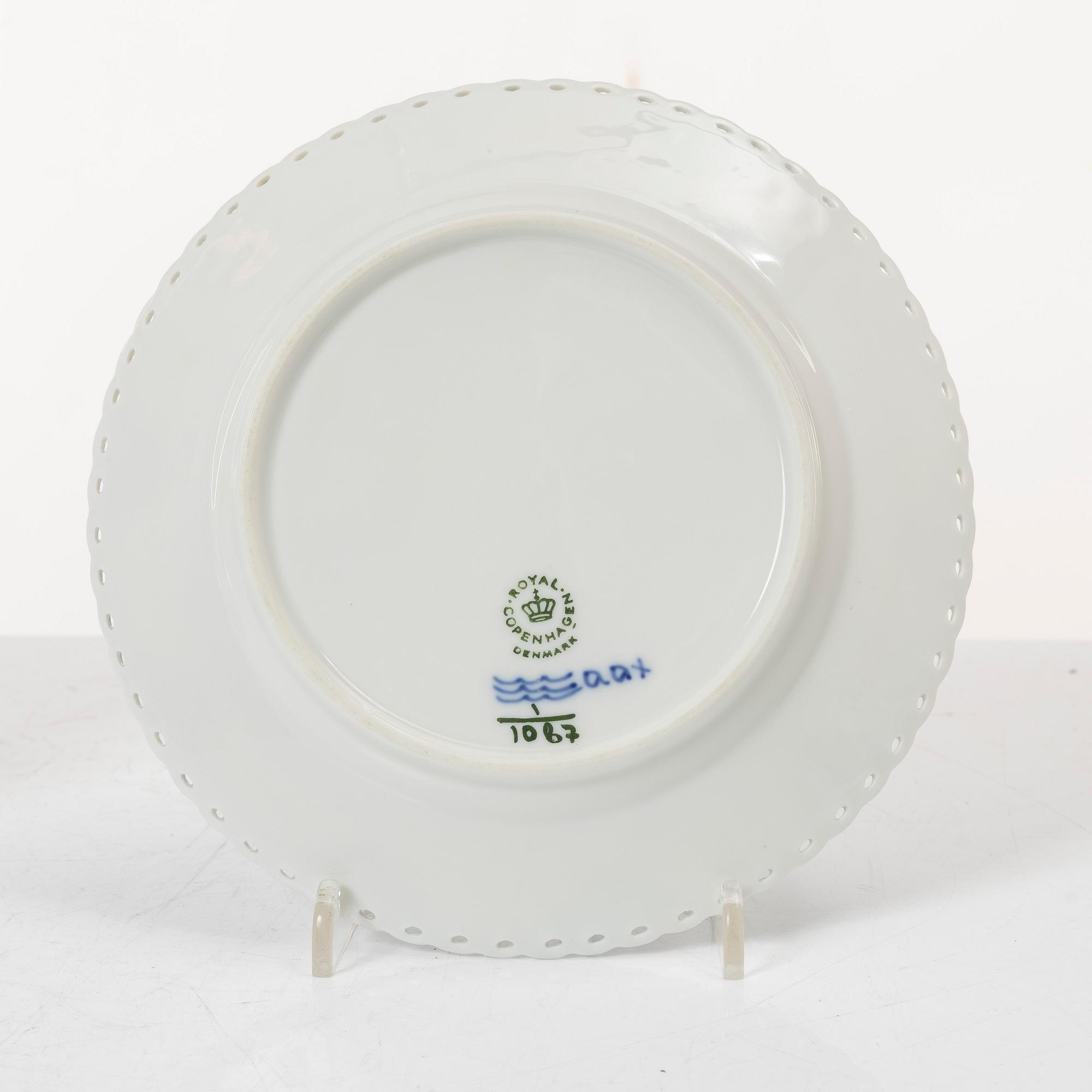 Kaffeservis, 37 delar, "Musselmalet Helblonde", Royal Copenhagen.