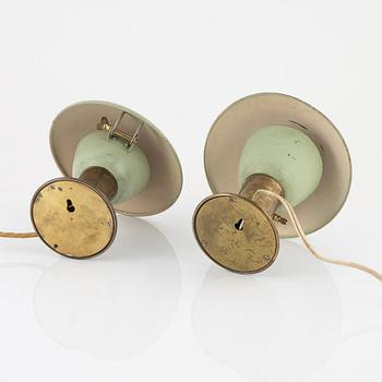 Bertil Brisborg, bords/vägglampor, 1 par, modell "31032", Nordiska Kompaniet 1940-tal.
