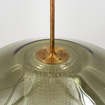 A 1960´s Carl Fagerlund ceiling light from Orrefors. Total height ca 39 cm.