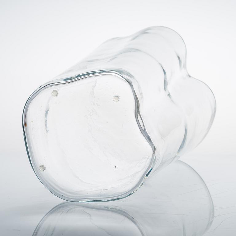Alvar Aalto, maljakko, malli 3032 signeerattu Alvar Aalto.