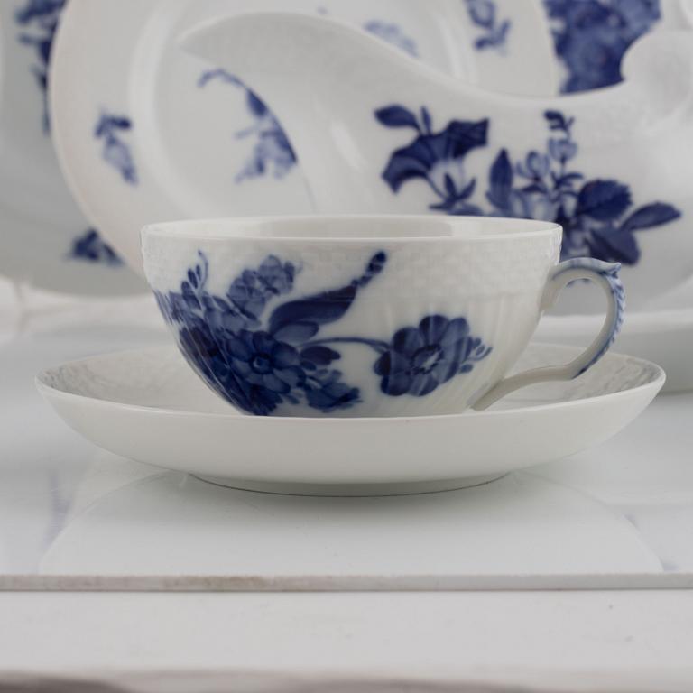 119 pieces of a 'Blue flower' porcelain service, Royal Copenhagen, Denmark.