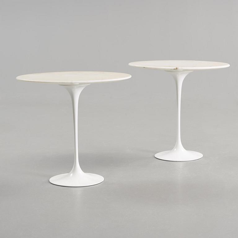 SIDOBORD, ett par, "Tulip", Eero Saarinen, Knoll International.