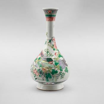 VAS, porslin, Kina, Kangxistil, 1900-tal.