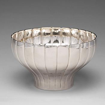 Sigvard Bernadotte, a sterling silver bowl, Sigvard Bernadotte Design, Helsingborg, Sweden 1982.