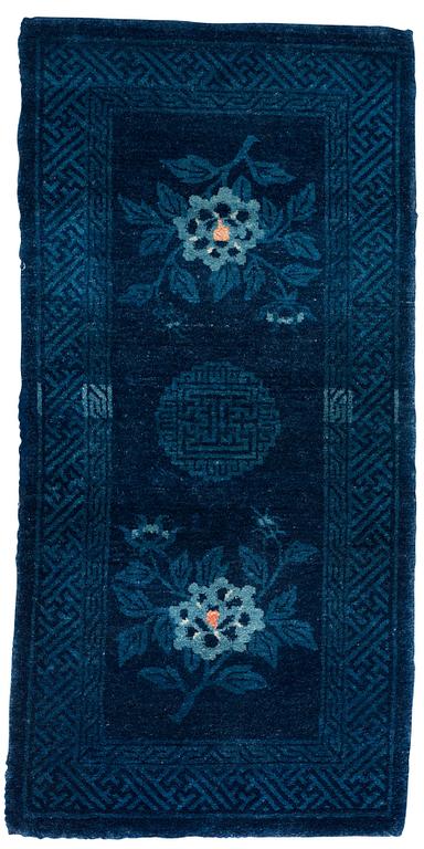 SEMI-ANTIQUE/OLD BAOTOU. 132 x 65,5 cm.