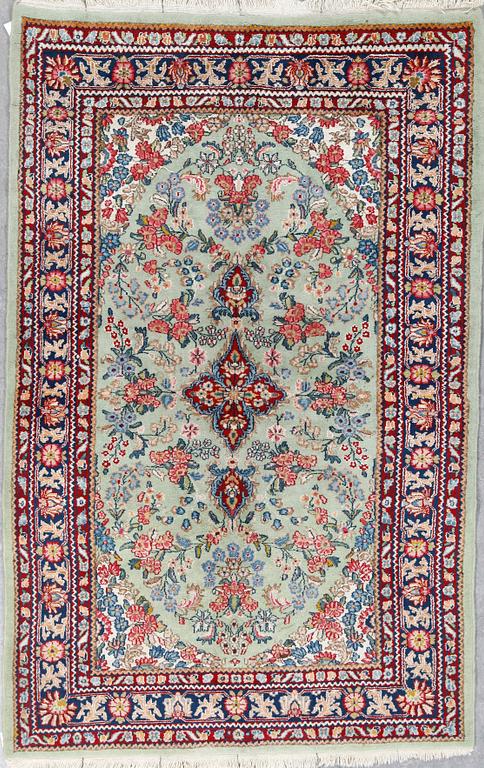 MATTA, old Kirman sannolikt, ca 224x142 cm.