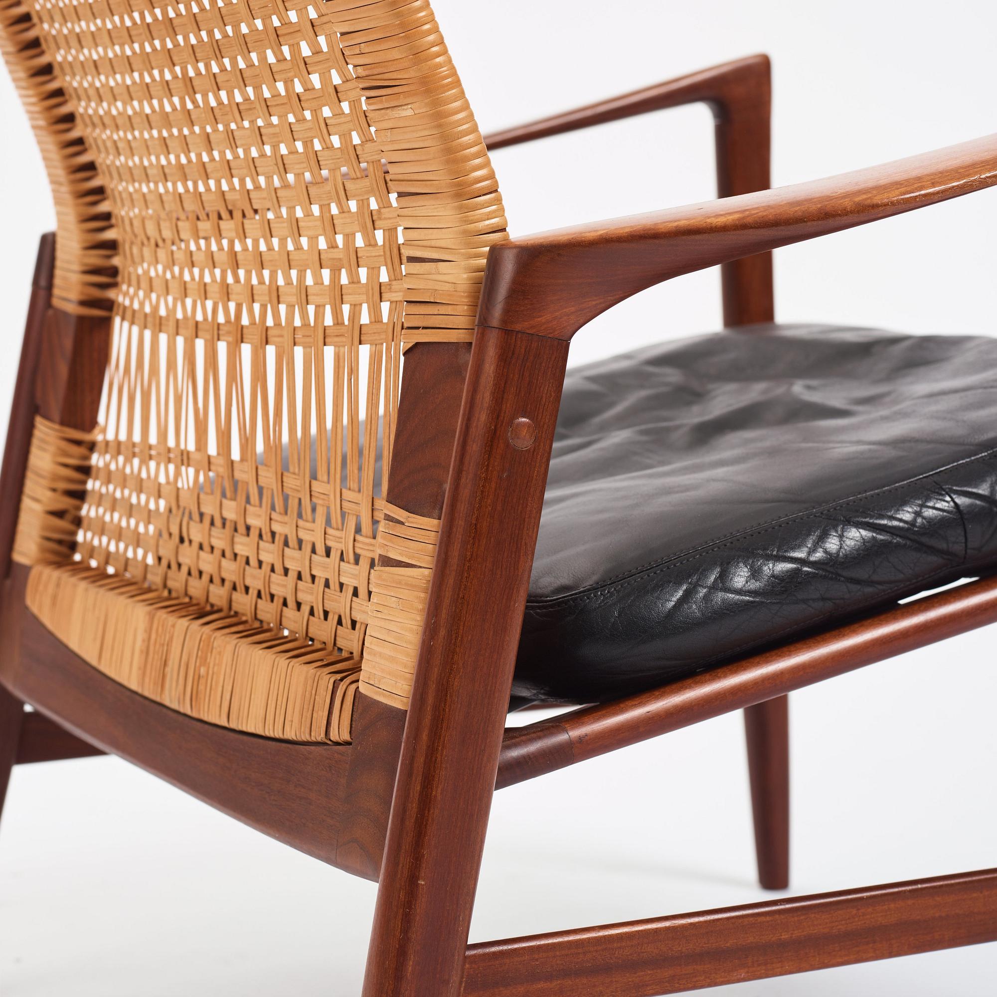 Ib Kofod-Larsen, an 'Åre' easy chair, model nr '809', Olof Persons Fåtöljindustri (OPE), Sweden, 1950-1960s.