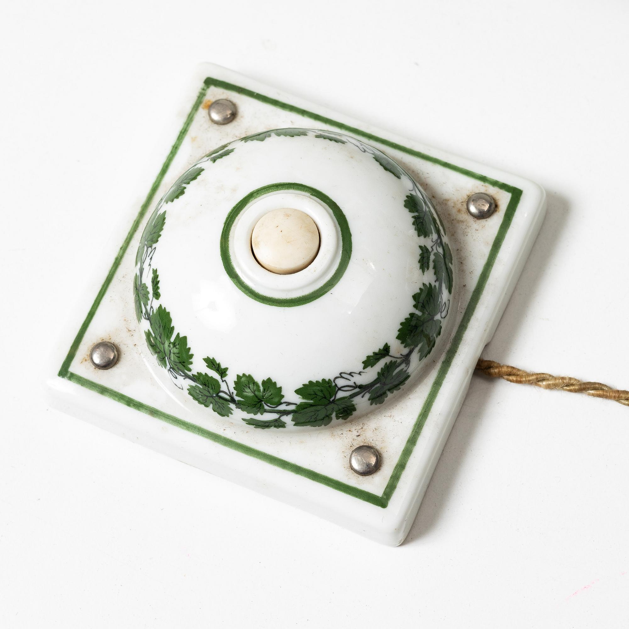 An 187-piece 'Weinlaub' porcelain dinner and coffee service, Meissen, Germany.