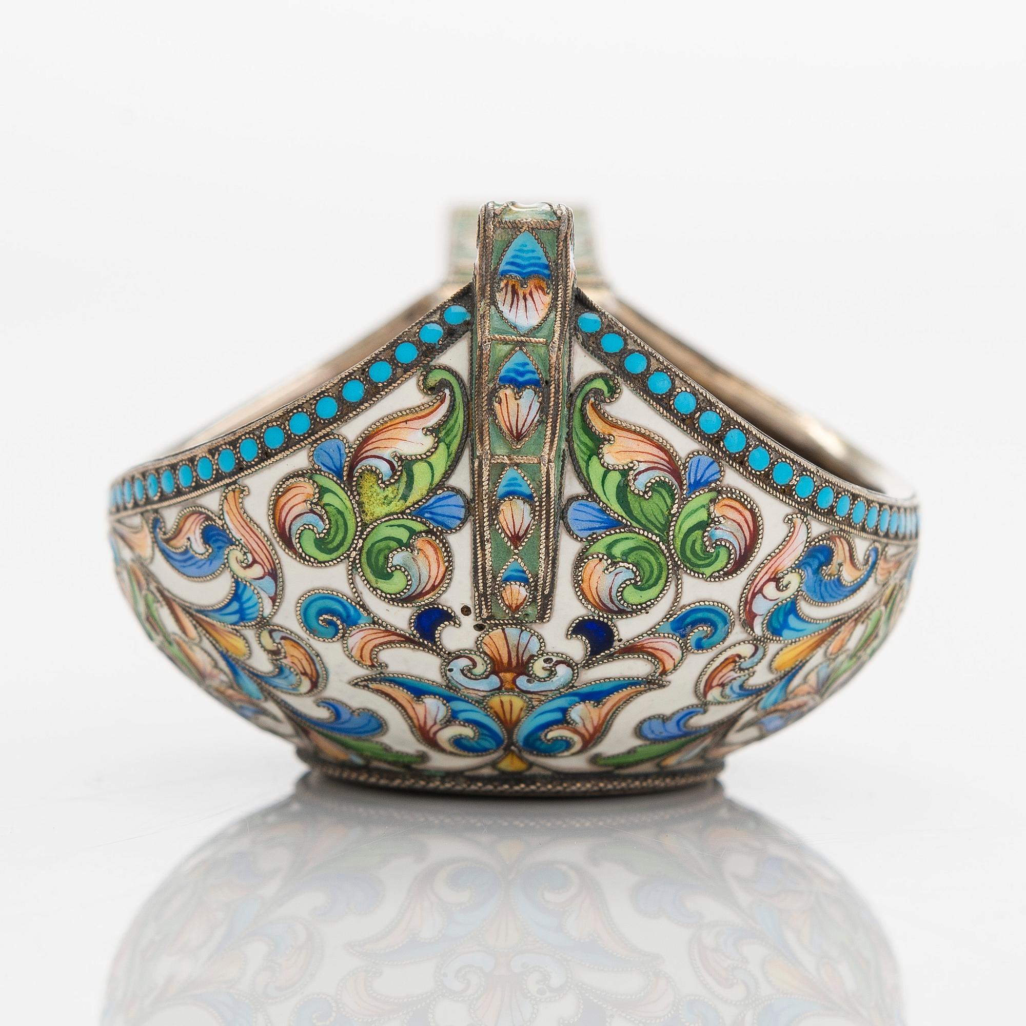 Khlebnikov, a silver-gilt and cloisonné enamel kovsh, Moscow 1908-1917.