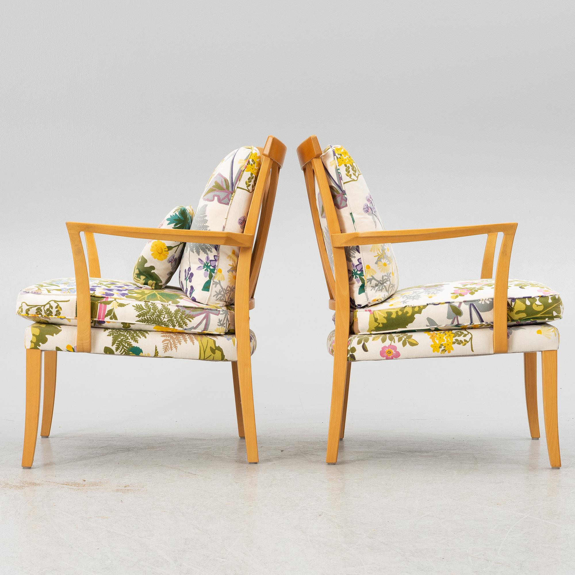 Karmstolar, ett par, Norell, omkring 2000.