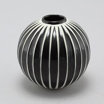 a Domino stoneware vase, Gustavsberg 1955-1969.