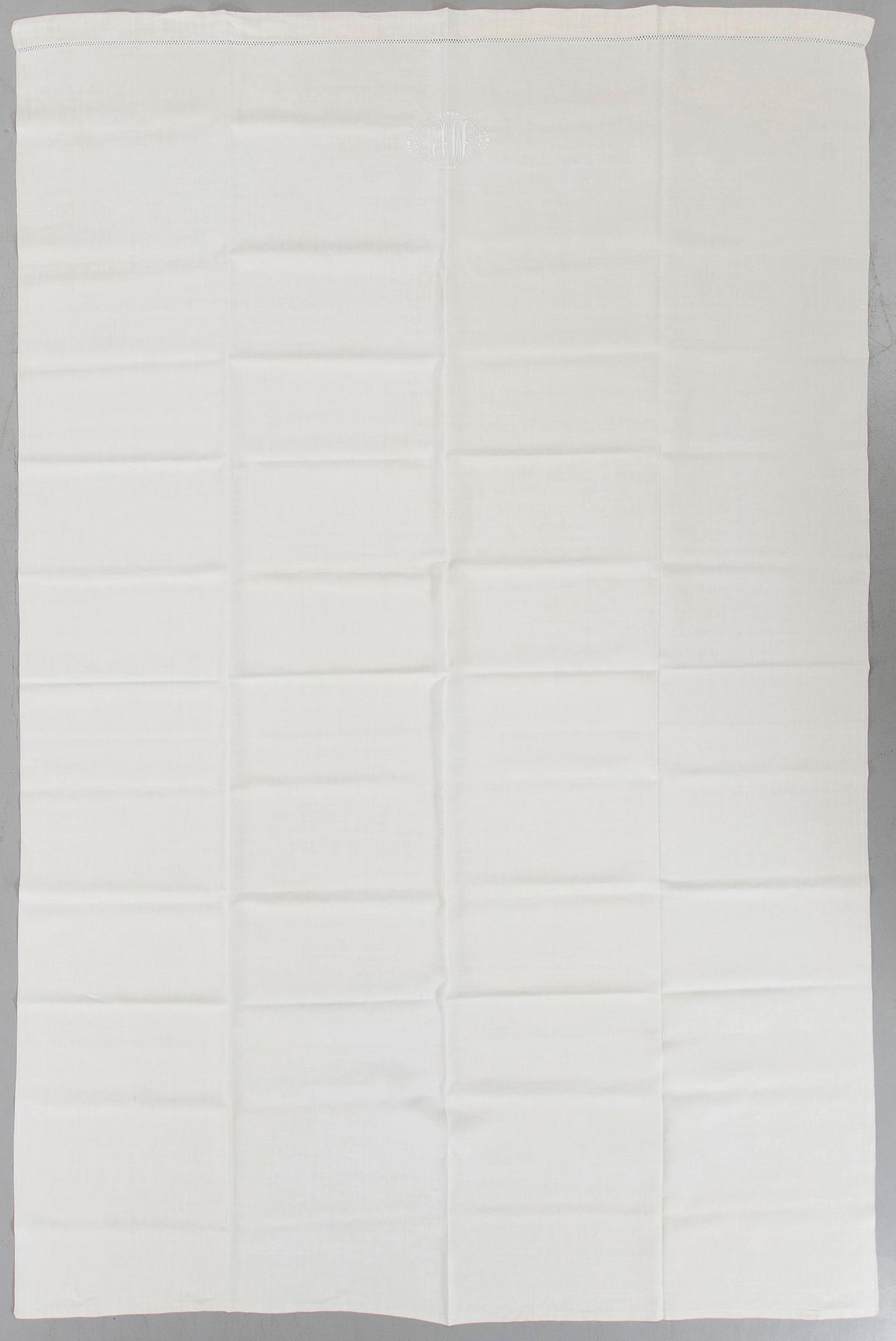 A set of two duble bed sheets, beginning of the 20th century.