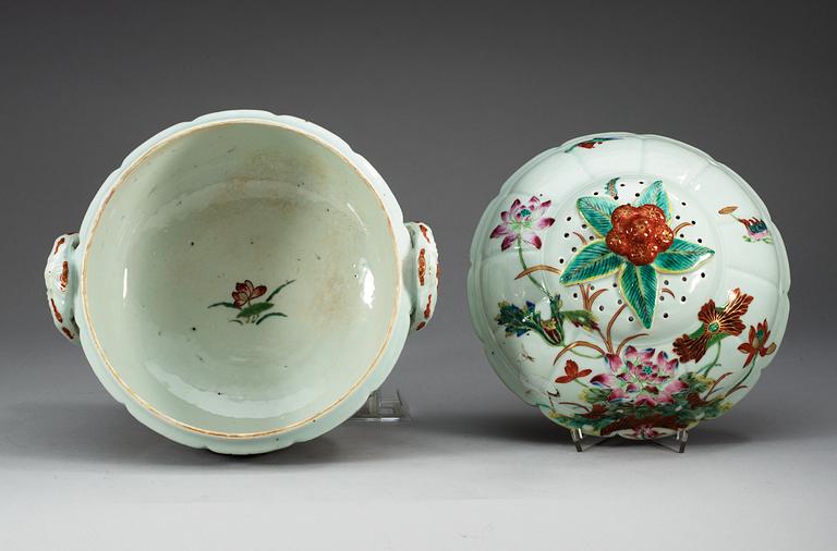 A famille rose tureen with cover, Qing dynasty, Qianlong (1736-95).
