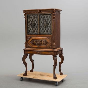 A 20th century cabinet.