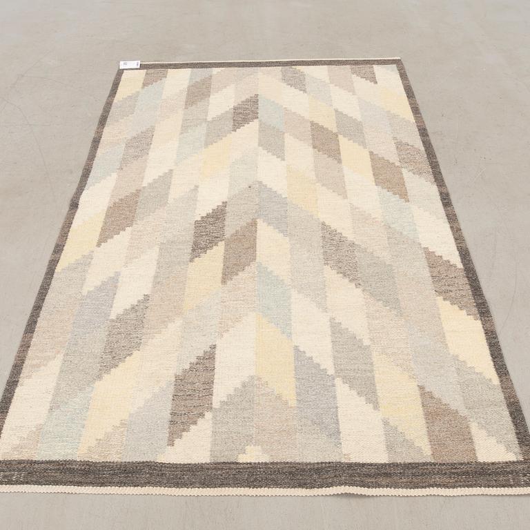 Irma Kronlund, flat-weave rug signed KLH IK, approx. 222x146 cm.