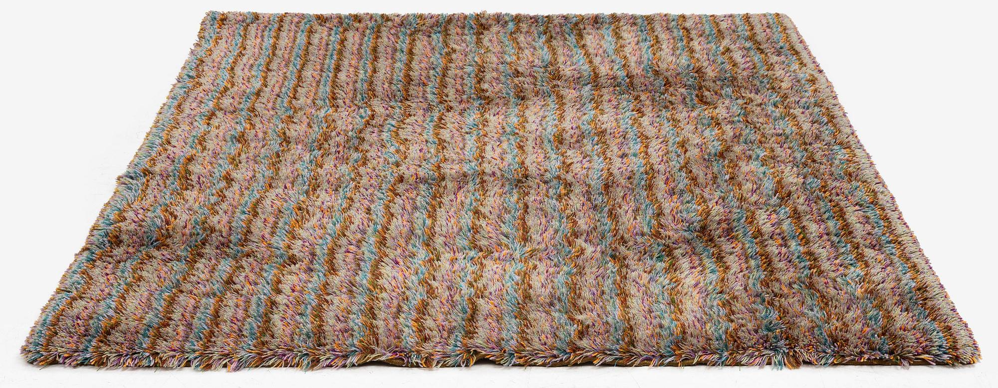 Agda Österberg, a criterionrya (AVA-rya) pile carpet, c. 231.5 x 171 cm.