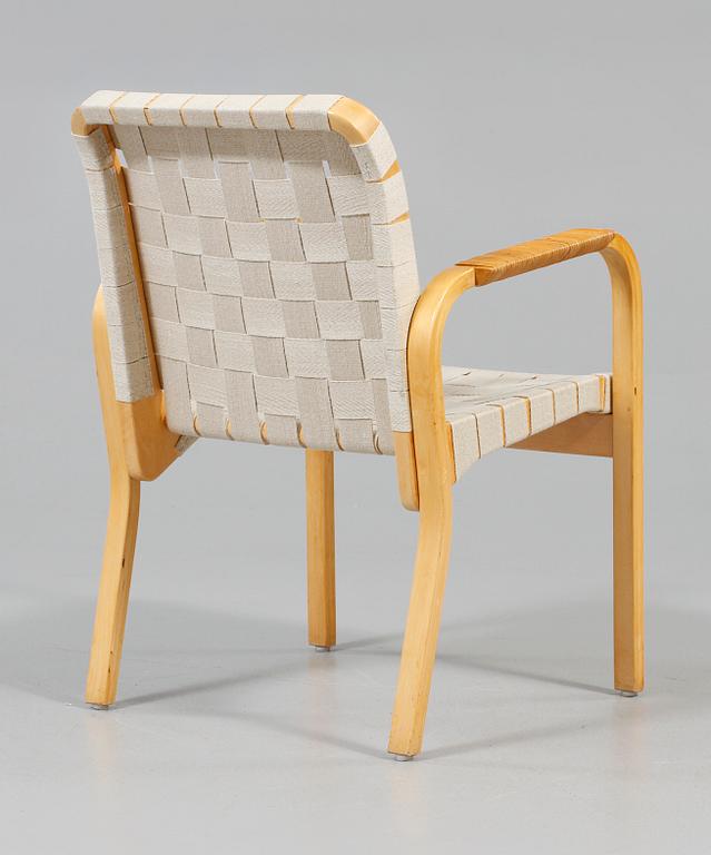 KARMSTOLAR, ett par, modell 45, Alvar Aalto, Artek, modellen formgiven 1947.