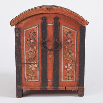 A painted provincial chest, Norbotten, Sweden, dated 1827.