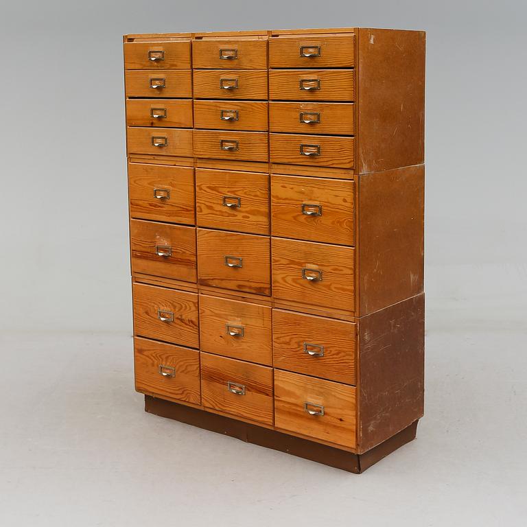 ARKIVSKÅP, 1900-talets mitt.