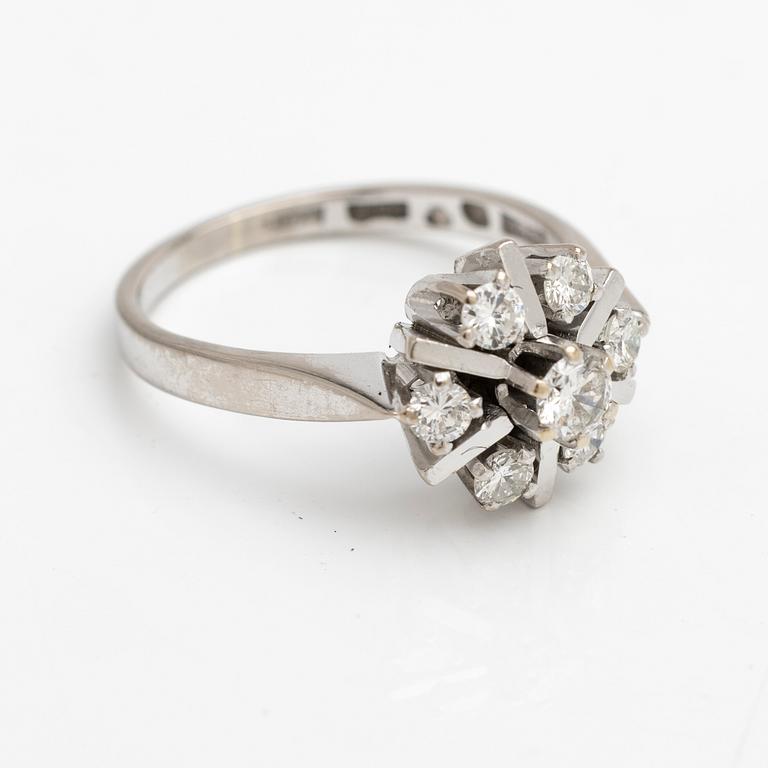 18K white gold and diamond ring, Ceson Guldvaru Ab, Gothenburg, 1975.