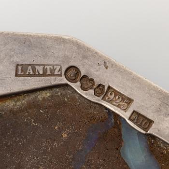 Kristian Nilsson, for Lantz, necklace of silver with opal and brilliant-cut diamond, Stockholm 1975.