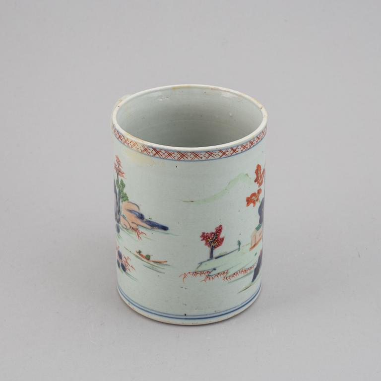 A famille rose export porcelain jug, Qing dynasty, Qianlong 1736-95).