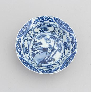 A Chinese blue and white "Kraak" bowl, Ming dynasty (1368-1644).