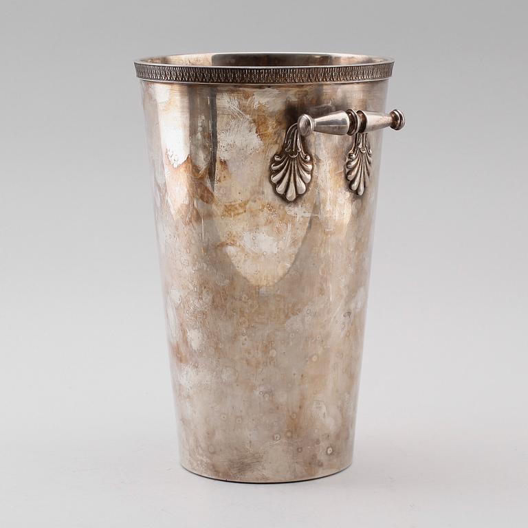 CHAMPAGNEKYLARE, nysilver, sannolikt Frankrike, 1900-talets första hälft.