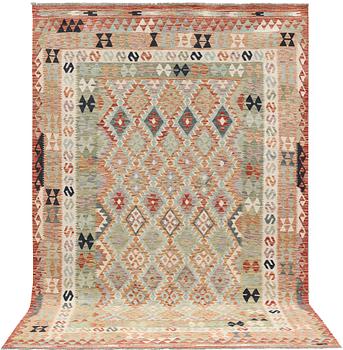 A Kilim carpet, c. 299 x 196 cm.