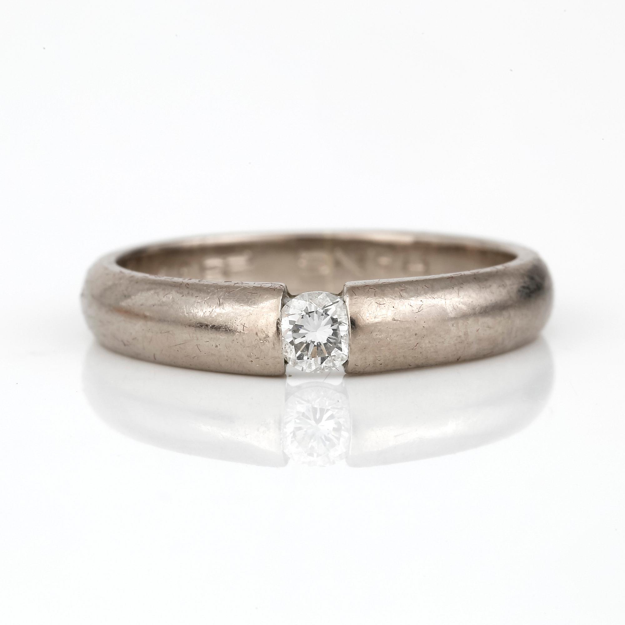 RING, med briljantslipad diamant, ca 0,16 ct, H Lahtnen & Co, Finland, 2000.