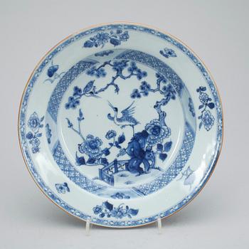 TALLRIKAR, 4 st, porslin, Kina, Qianlong (1736-35).