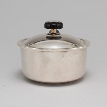 NM THUNE, a silver pan, Oslo, circa 1930.